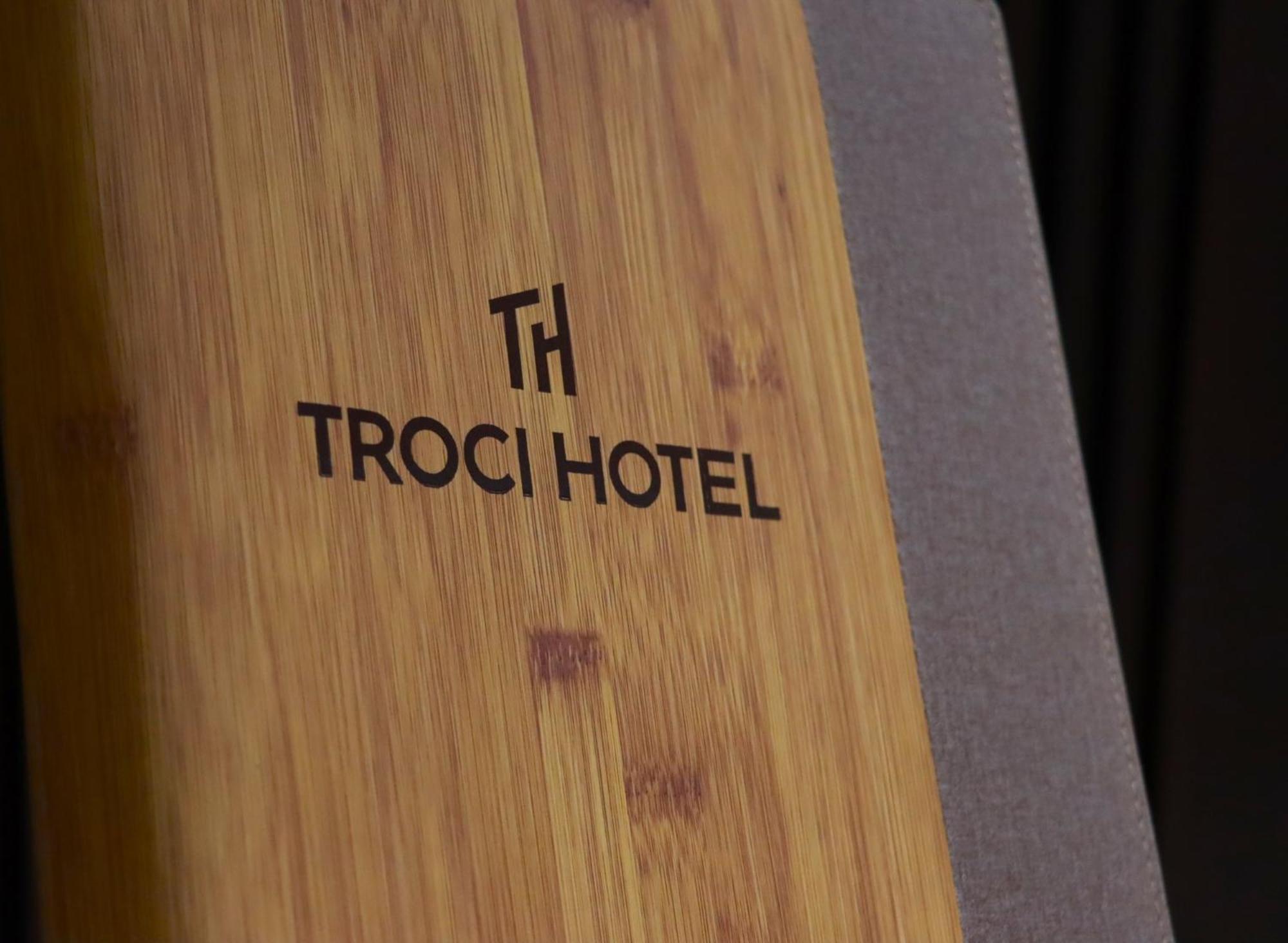 Troci Hotel Kamez Eksteriør bilde