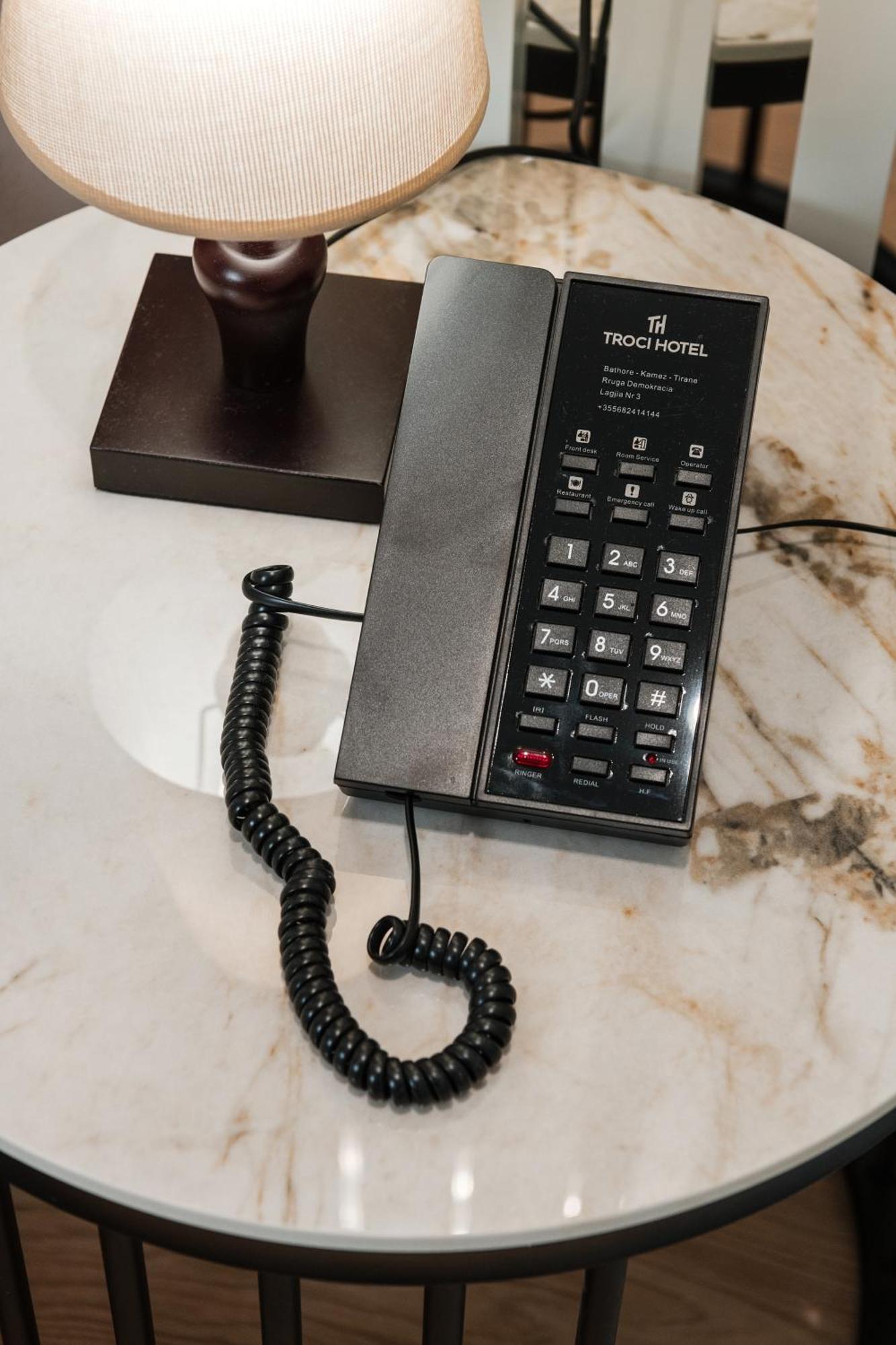 Troci Hotel Kamez Eksteriør bilde