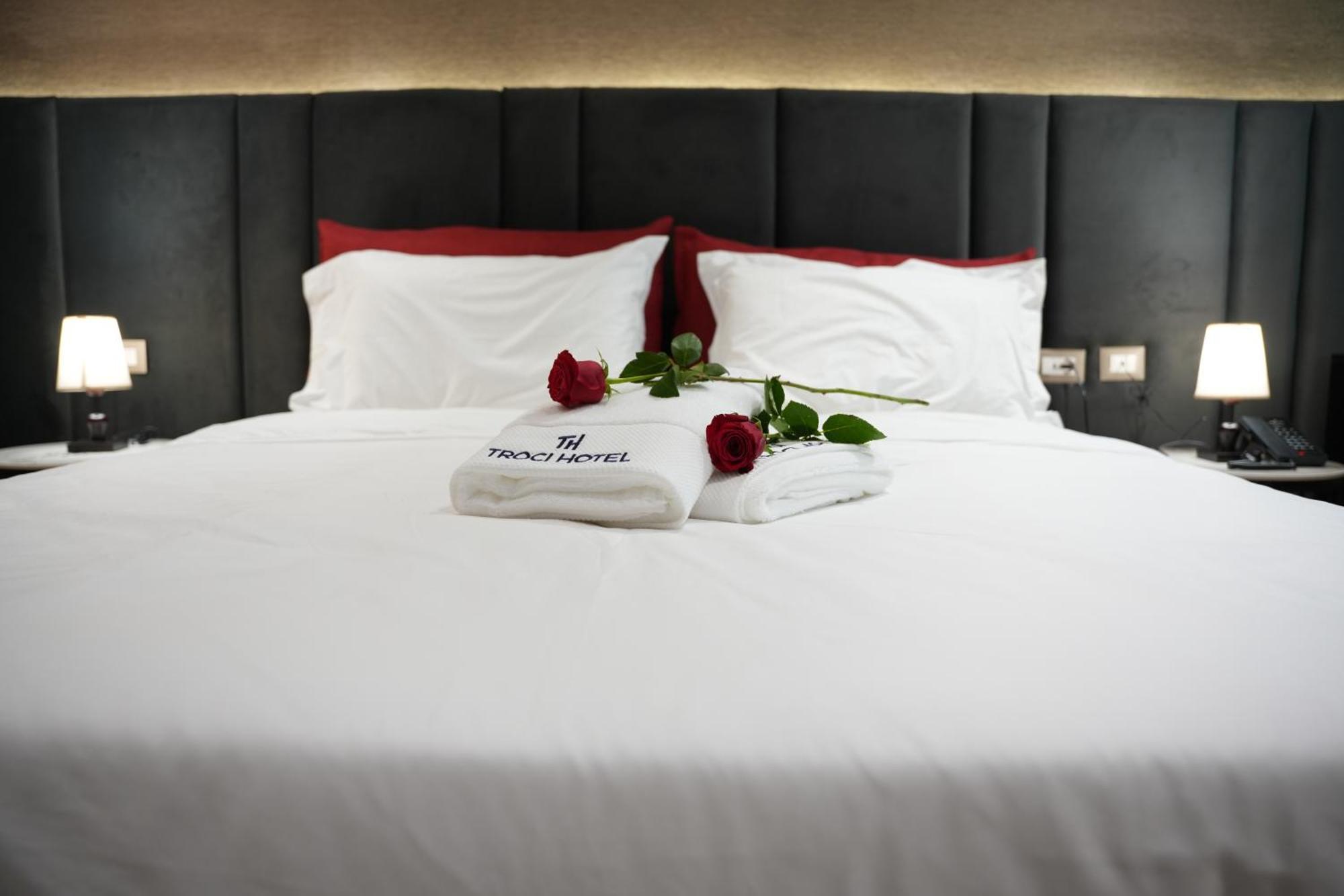 Troci Hotel Kamez Eksteriør bilde